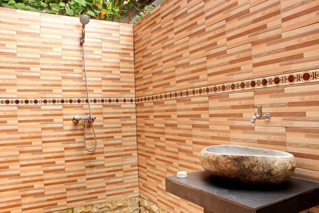 A_One House Hotel Lembongan Exterior foto